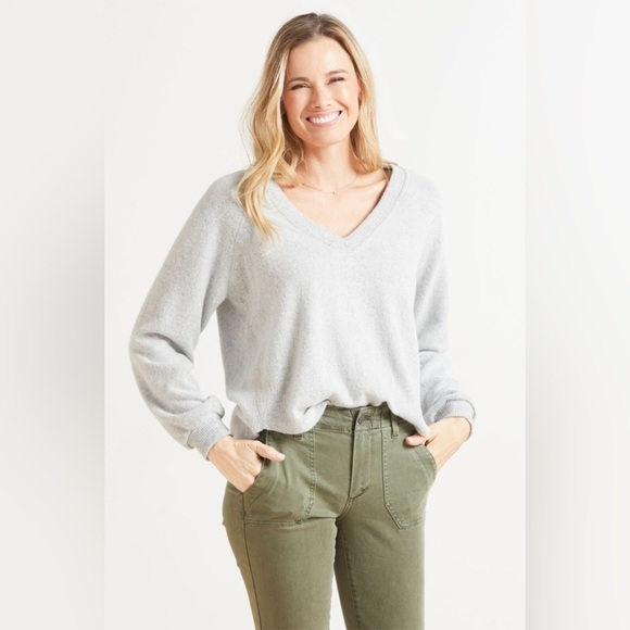 Evereve Pink Mac V Neck Pullover- Large - Picture 4 of 4